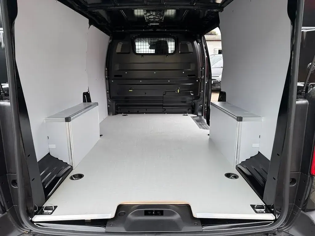 Neu Citroën Jumpy 150 PS (110 kW) 2026 Perla neraschwarz metallic Van / Kleinbus