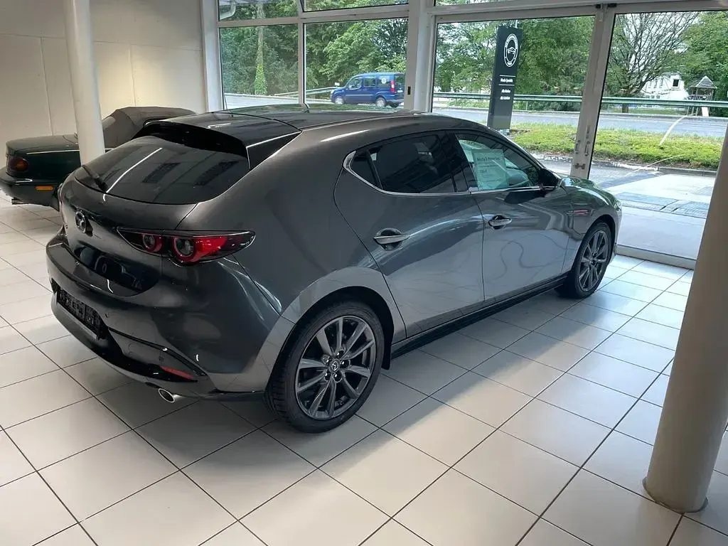 Neu Mazda 3 Exclusive-Line 140 PS (102 kW) 2026 Grau Limousine