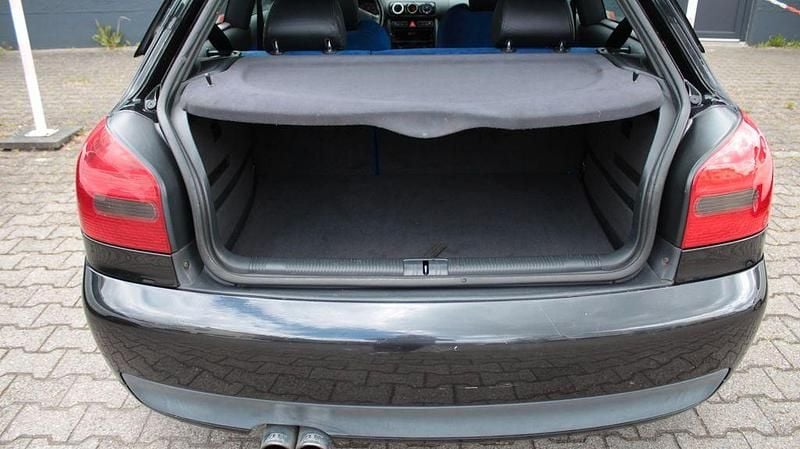 Gebraucht Audi S3 Sport 209 PS (153 kW) 2000 Schwarz Kleinwagen