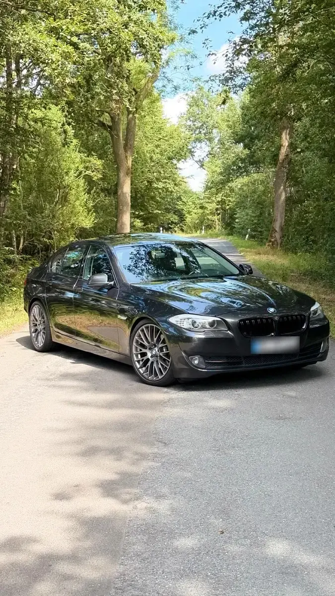 Gebraucht BMW 523 204 PS (150 kW) 2011 Andere farben Limousine