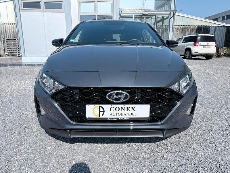 Gebraucht Hyundai i20 101 PS (74 kW) 2023 Aurora grey / met Kleinwagen