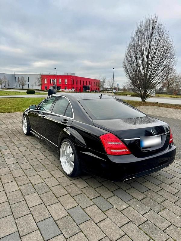 Gebraucht Mercedes S350 258 PS (189 kW) 2012 Schwarz Limousine