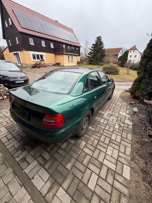 Gebraucht Audi A4 125 PS (91 kW) 1998 Grün Limousine