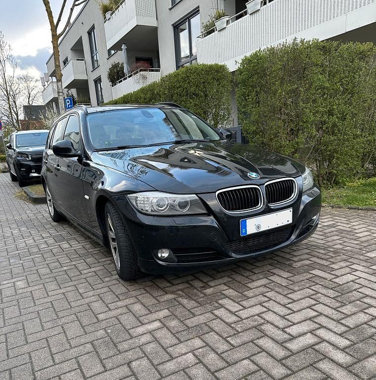 Gebraucht BMW 320 Efficient Dynamics 163 PS (119 kW) 2012 Schwarz Kombi