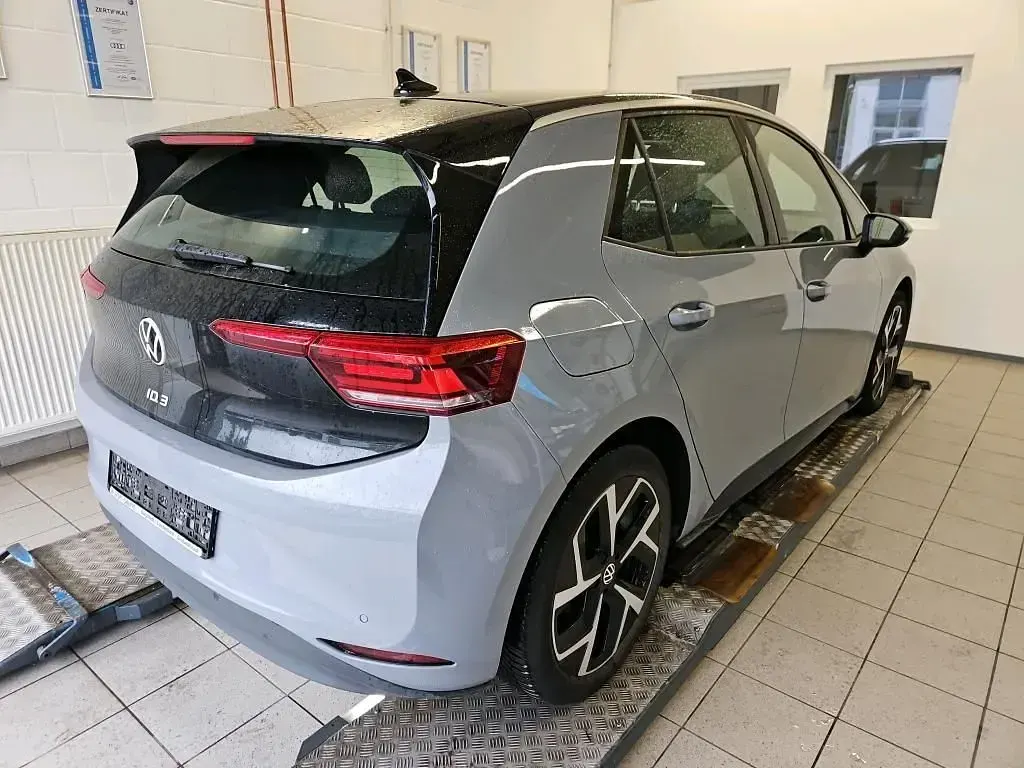 Gebraucht VW ID.3 Pro 150 kW (204 PS) 2024 Grau Kleinwagen