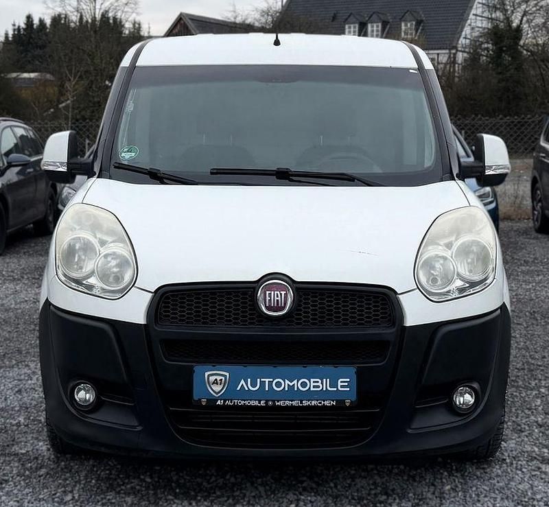 Gebraucht Fiat Doblò 101 PS (74 kW) 2012 Weiß Van / Kleinbus