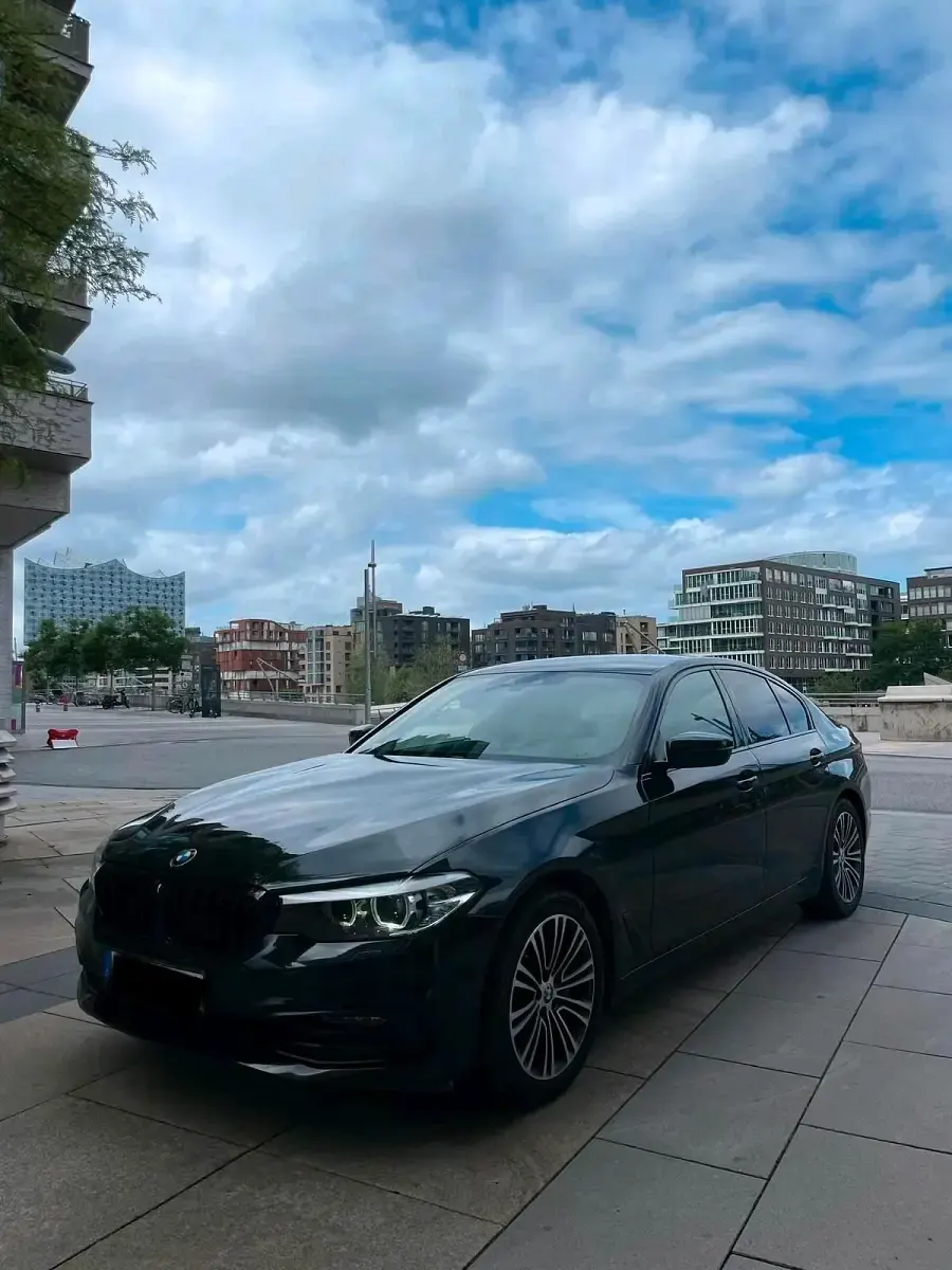 Gebraucht BMW 530 Shadowline 265 PS (194 kW) 2020 Schwarz Limousine