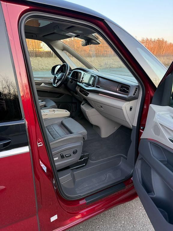 Gebraucht VW Multivan Style 204 PS (150 kW) 2023 Schwarz Van