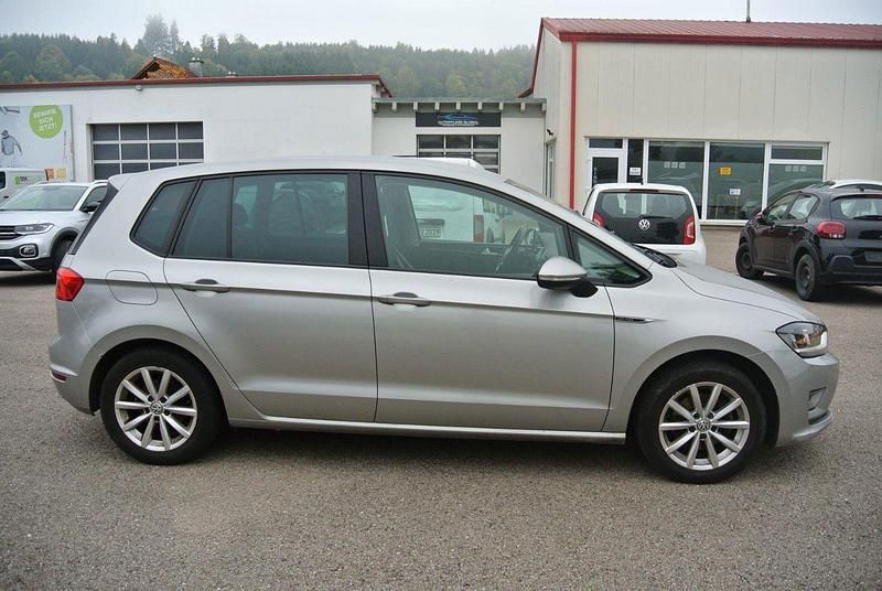 Gebraucht VW Golf VII LOUNGE 110 PS (80 kW) 2015 Silber Kombi
