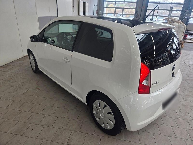 Gebraucht Seat Mii Chic 75 PS (55 kW) 2017 Weiß Kleinwagen