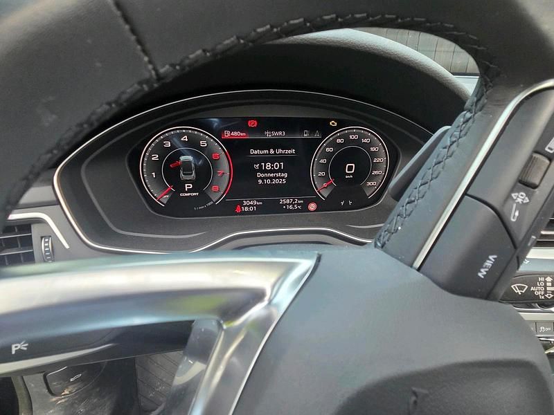 Gebraucht Audi A4 150 PS (110 kW) 2024 Grau Cabrio