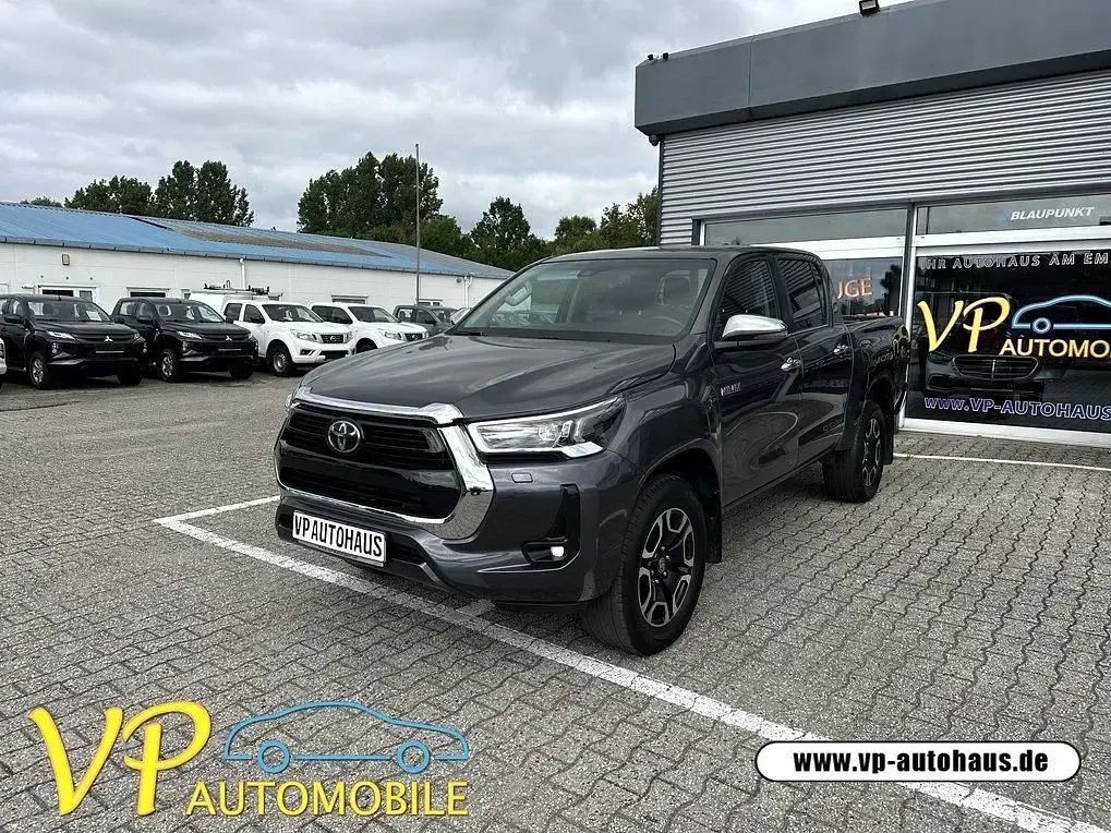 Gebraucht Toyota HiLux Executive 204 PS (150 kW) 2023 Grau Pickup