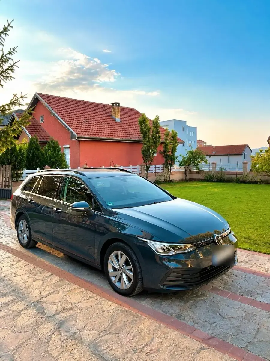 Gebraucht VW Golf VIII 150 PS (110 kW) 2021 Grau Kombi