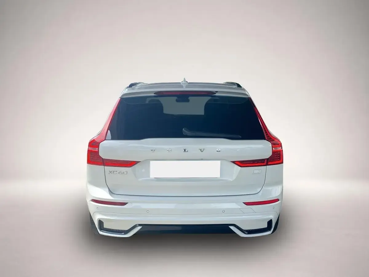 Gebraucht Volvo XC60 R-Design 455 PS (334 kW) 2023 Manufacturer SUV