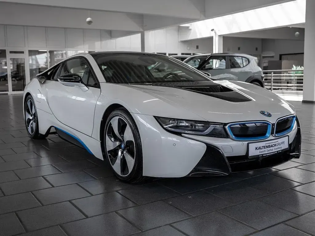 Gebraucht BMW i8 Performance 362 PS (266 kW) 2018 Weiß Coupé