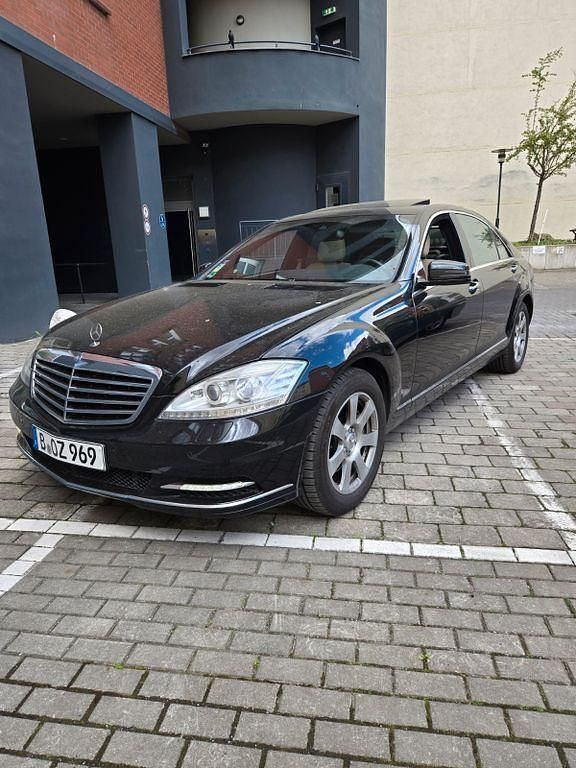 Schwarz Gebraucht 2010 Mercedes S350L Limousine | 14.999 € (Superpreis) - Bild 1/4