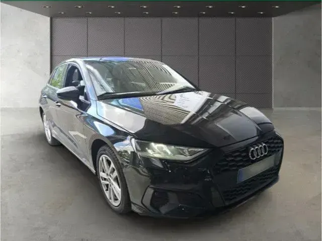 Second-hand Audi A3 204 CP (150 kW) 2022 Negru Berlinǎ