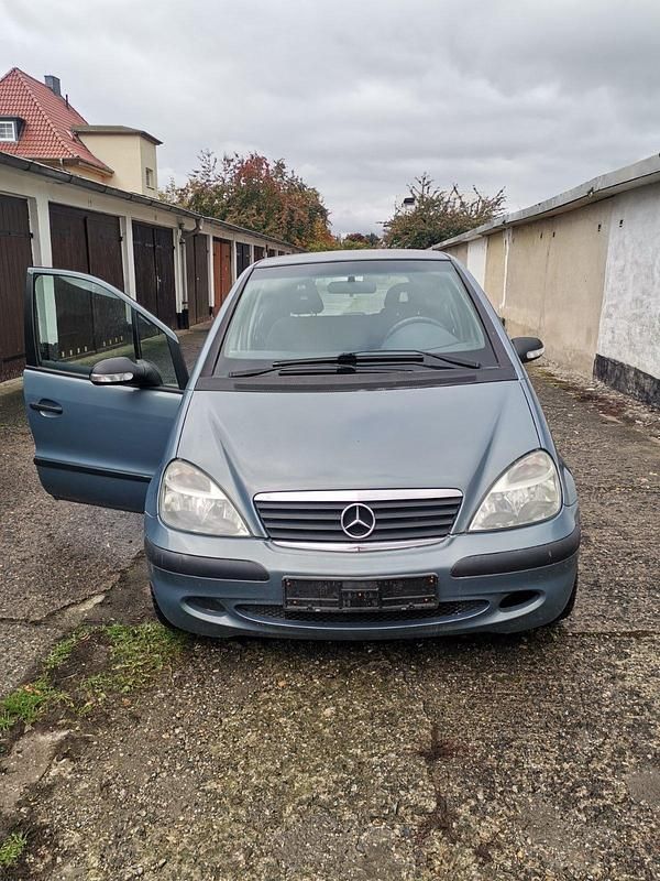 Blau Gebraucht 2003 Mercedes A160 Kleinwagen | 500 € (Guter Preis) - Bild 1/4