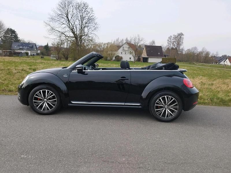 Gebraucht VW Beetle Allstar 105 PS (77 kW) 2016 Schwarz Kleinwagen
