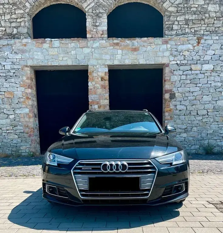 Gebraucht Audi A4 S-Line 190 PS (139 kW) 2017 Schwarz Kombi