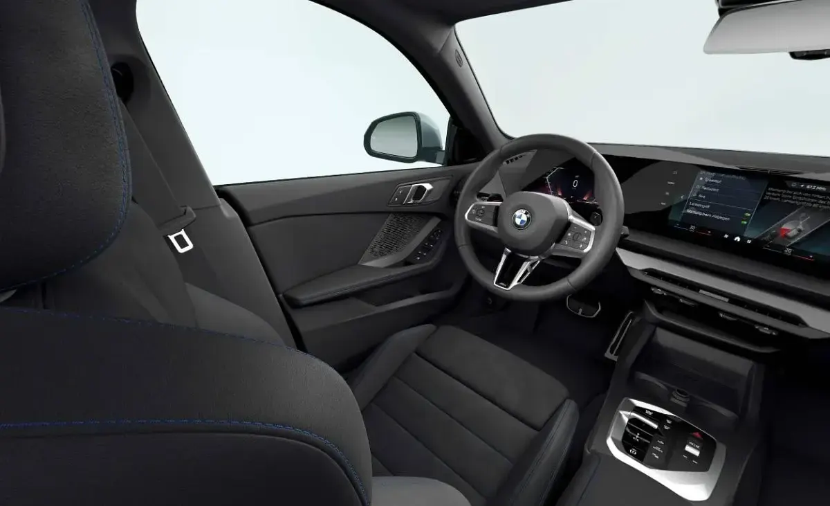 Gebraucht BMW 216 M Sport 122 PS (89 kW) 2025 Grau (brooklyn grau) Coupé