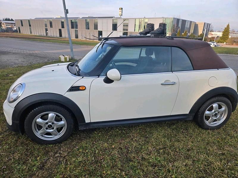 Gebraucht Mini One Cabriolet 122 PS (89 kW) 2011 Andere farben Cabrio