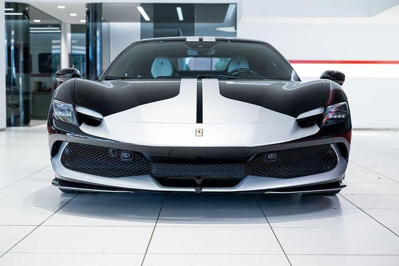 Second-hand Ferrari 296 829 CP (609 kW) 2022 Negru