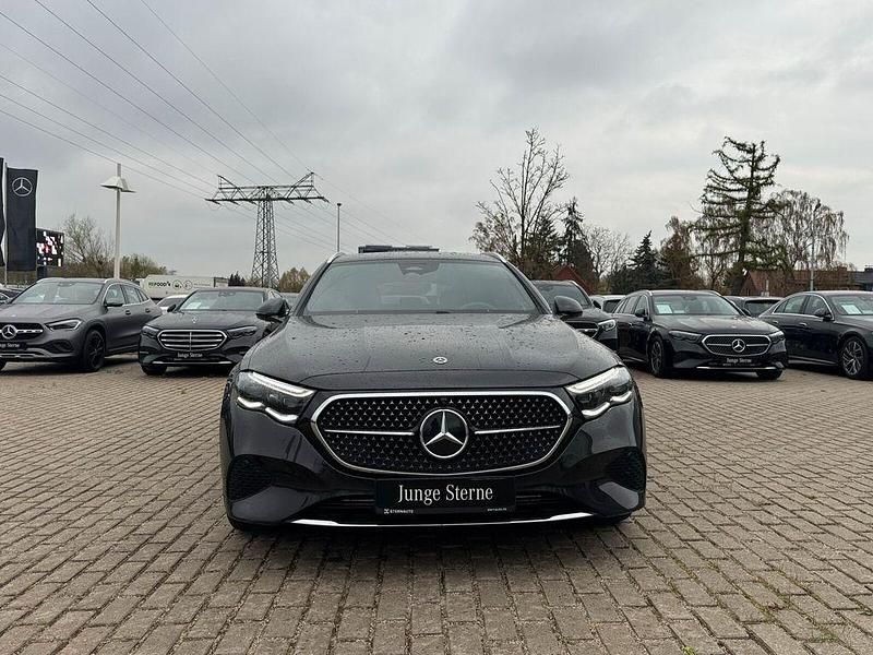 Second-hand Mercedes E220 Advanced Plus 197 CP (144 kW) 2024 Gri Break
