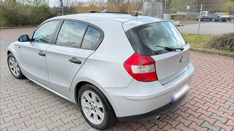 Gebraucht BMW 116 116 PS (85 kW) 2005 Silber Kleinwagen