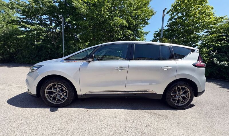 Silber Gebraucht 2017 Renault Espace Elysee Van / Kleinbus | 15.000 € (Guter Preis) - Bild 1/4