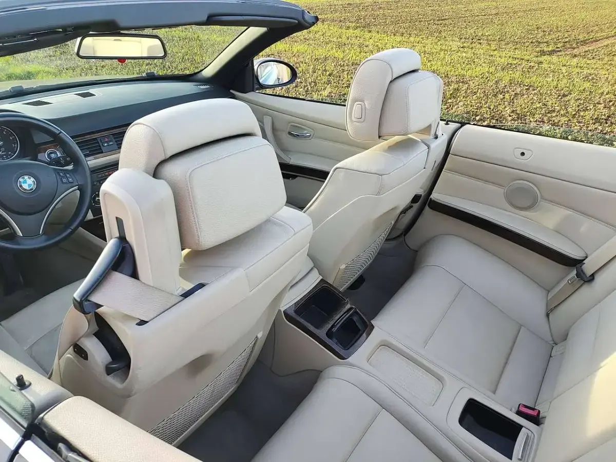 Gebraucht BMW 320 Cabriolet 170 PS (125 kW) 2010 Braun Cabrio