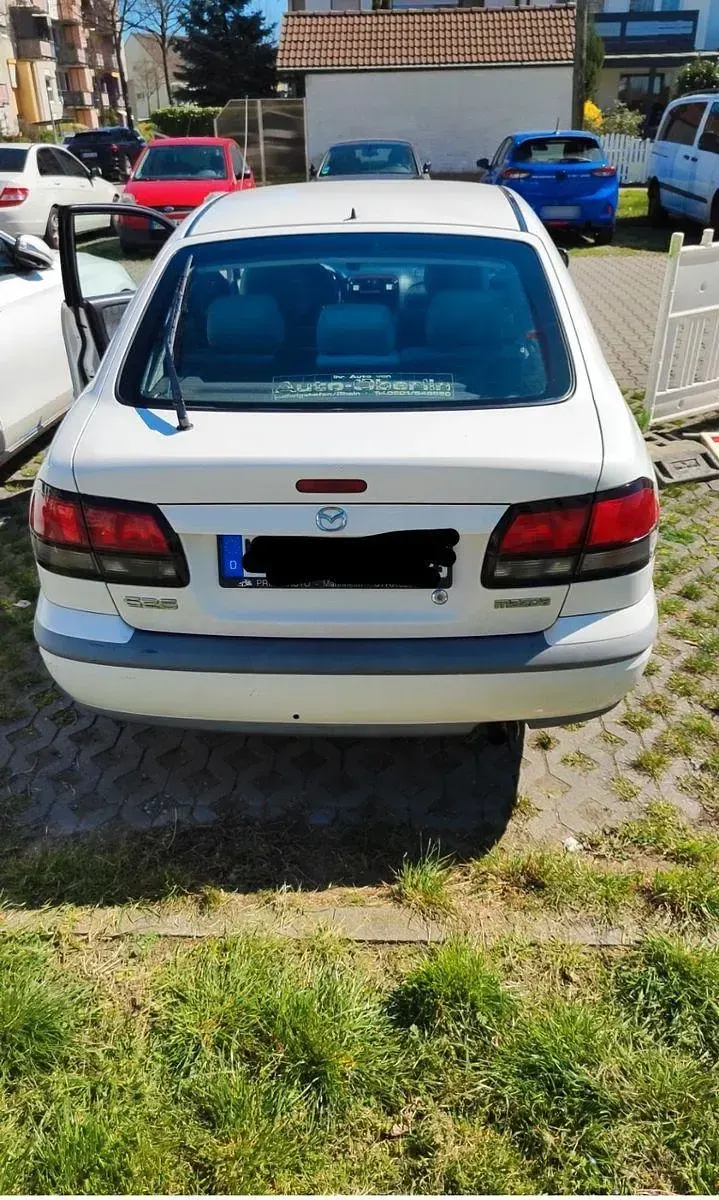 Gebraucht Mazda 626 116 PS (85 kW) 1998 Weiß Limousine