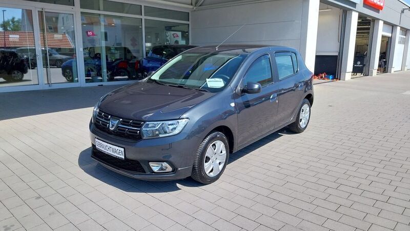 Grau Gebraucht 2018 Dacia Sandero Comfort Kleinwagen | 8.500 € (Etwas zu teuer) - Bild 1/4