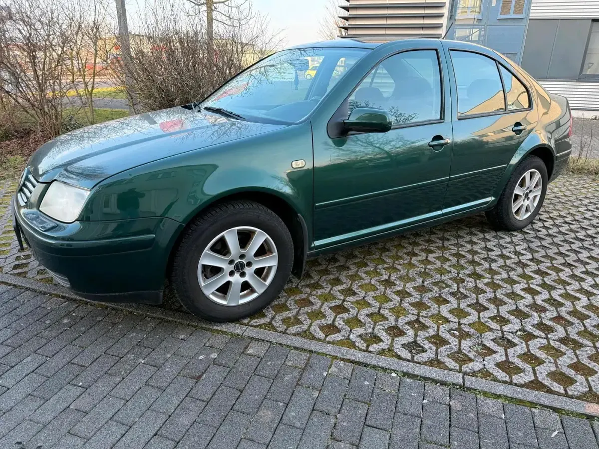 Gebraucht VW Bora 101 PS (74 kW) 1999 Grün Limousine
