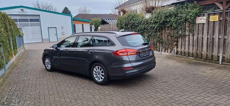 Second-hand Ford Mondeo 150 CP (110 kW) 2021 Gri Break