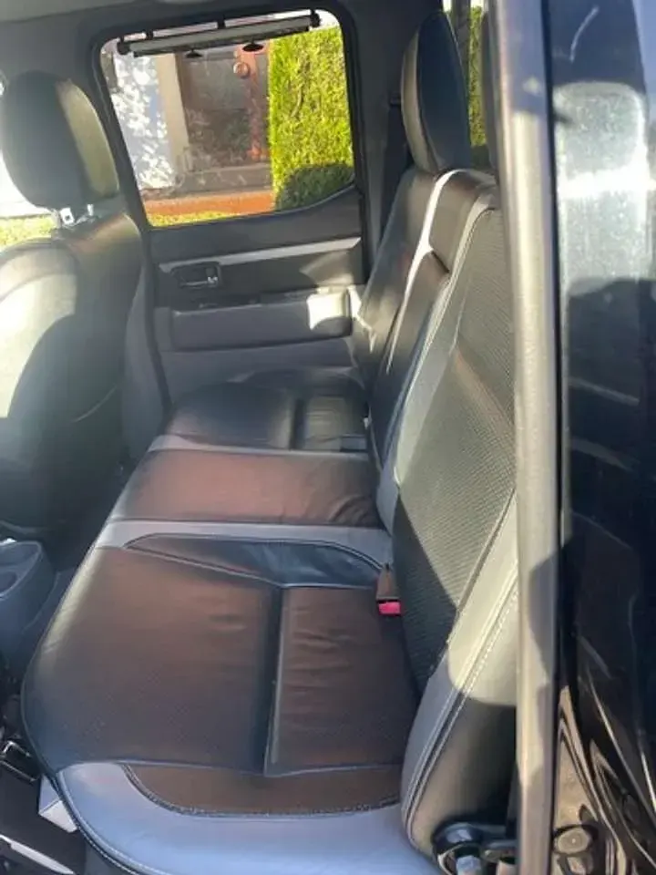 Gebraucht Ford Ranger Limited 156 PS (114 kW) 2010 Schwarz (metallic) Pickup