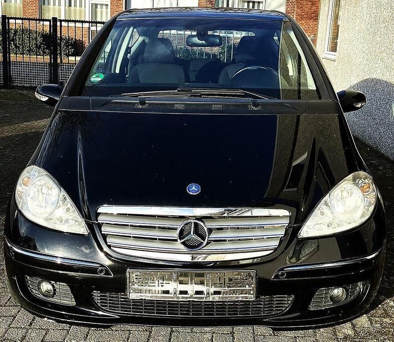 Gebraucht Mercedes A150 Elegance 95 PS (69 kW) 2007 Schwarz Van / Kleinbus