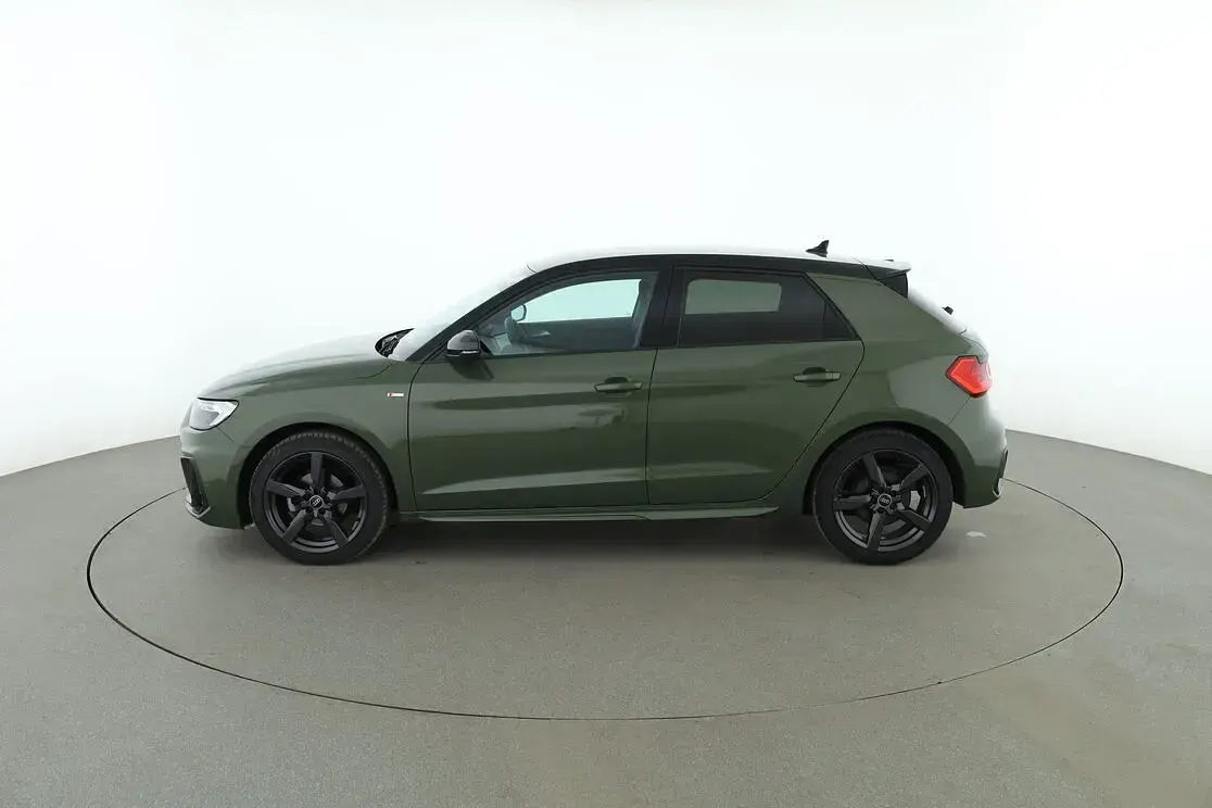Gebraucht Audi A1 Sportback S-Line 95 PS (69 kW) 2024 Grün Kleinwagen
