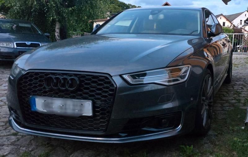 Gebraucht Audi A6 Ambiente 272 PS (200 kW) 2015 Grün Limousine