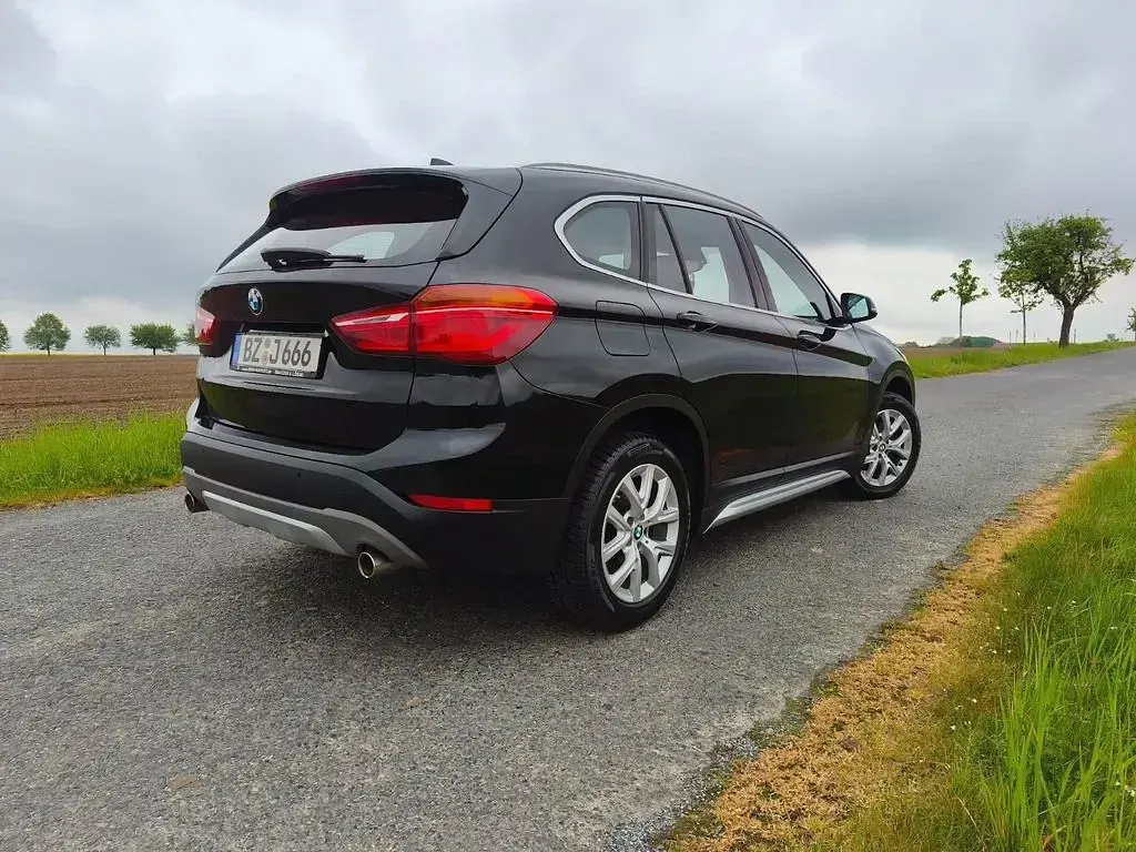 Gebraucht BMW X1 150 PS (110 kW) 2019 Schwarz SUV