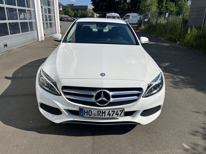 Gebraucht Mercedes C200 136 PS (100 kW) 2016 Weiß Limousine