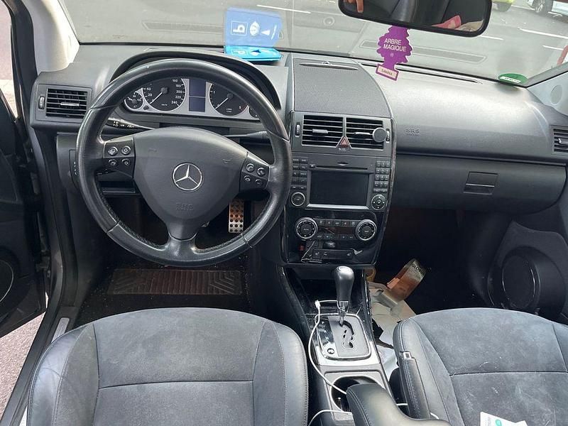 Schwarz Gebraucht 2009 Mercedes A200 Elegance Van / Kleinbus | 4.500 € (Fairer Preis) - Bild 1/4