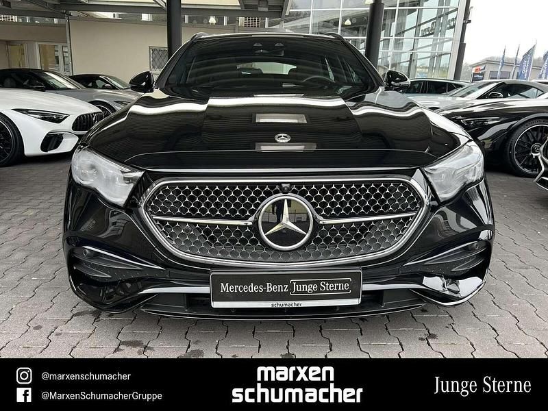 Gebraucht Mercedes E450 AMG Line Premium Plus 367 PS (269 kW) 2024 Lack obsidianschwarz Kombi