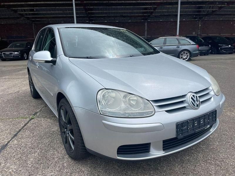 Gebraucht VW Golf V Comfortline 75 PS (55 kW) 2004 Silber Limousine