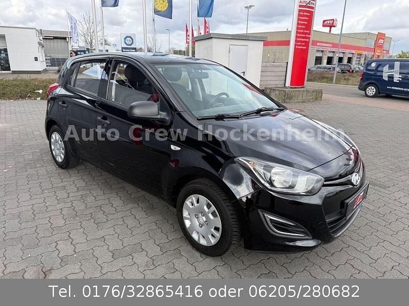 Gebraucht Hyundai i20 Edition 86 PS (63 kW) 2014 Schwarz Kleinwagen