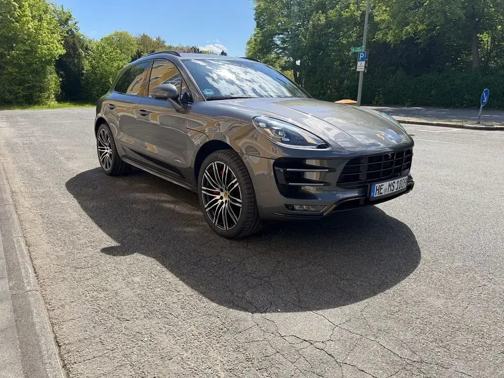 Gebraucht Porsche Macan Turbo Performance Package 441 PS (324 kW) 2017 Grau SUV