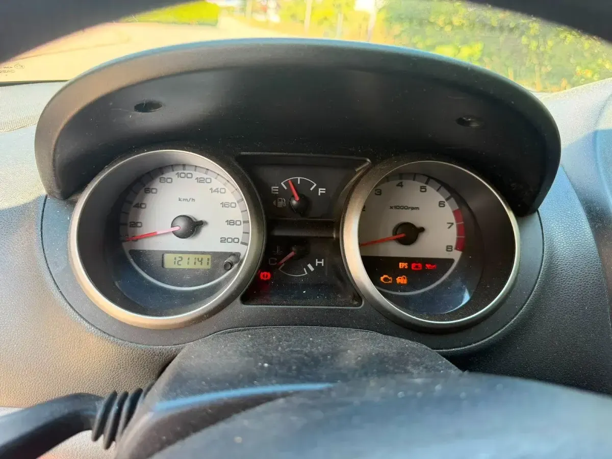Gebraucht Suzuki Ignis 98 PS (72 kW) 2006 Rot Kleinwagen