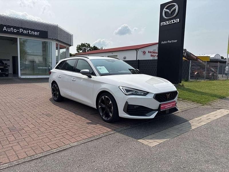 Weiß Gebraucht 2023 Cupra Leon Kombi | 24.990 € (Guter Preis) - Bild 1/4