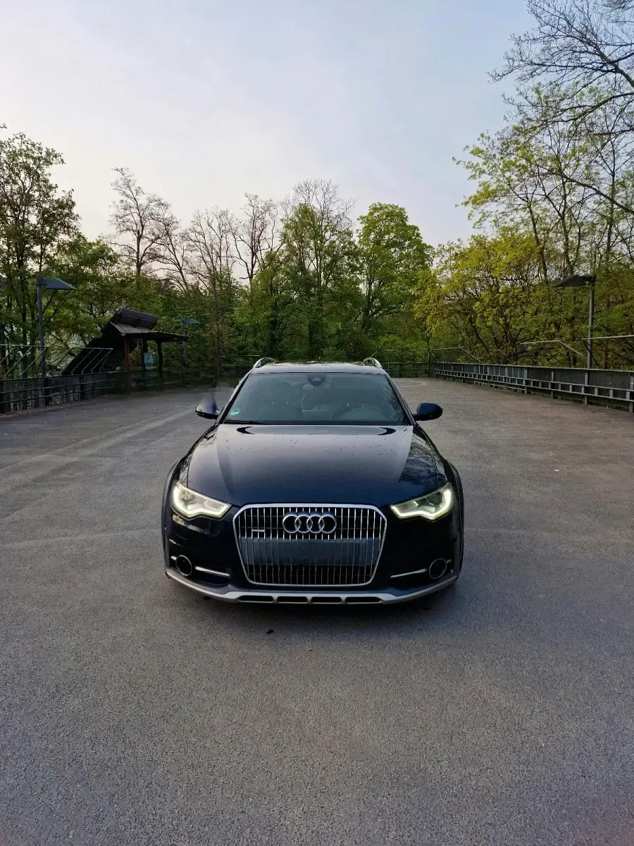 Gebraucht Audi A6 Allroad 313 PS (230 kW) 2014 Blau Kombi