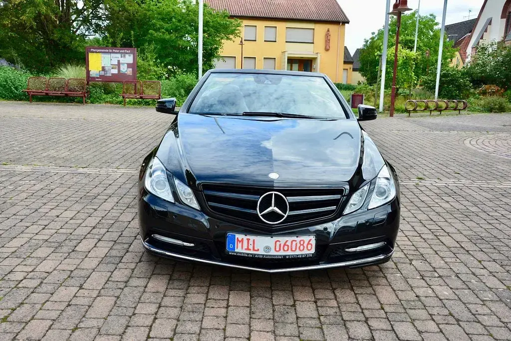 Gebraucht Mercedes E350 AMG 265 PS (194 kW) 2012 Schwarz Cabrio